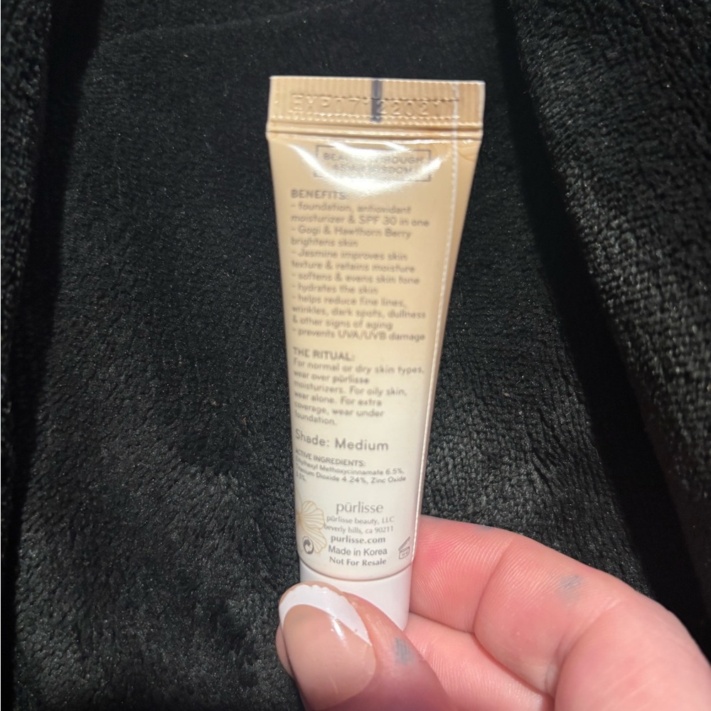 purlisse perfect glow BB Cream SPF 30 - shade medium tester size $11 value - Picture 2 of 2